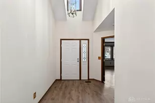 587 Cottingwood Ct, Dayton, OH 45429 - Photo 6