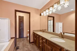 587 Cottingwood Ct, Dayton, OH 45429 - Photo 10