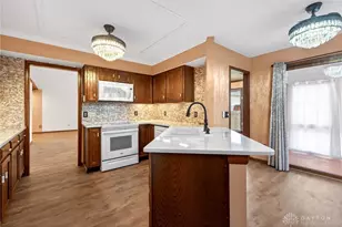 587 Cottingwood Ct, Dayton, OH 45429 - Photo 26