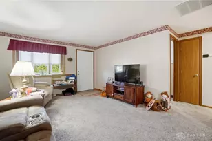 4446 Ridgewood Rd, Springfield, OH 45503 - Photo 6