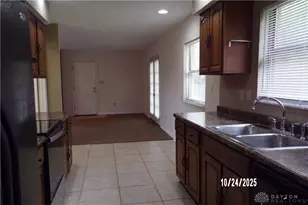 720 Talowood Dr, Beavercreek, OH 45430 - Photo 16