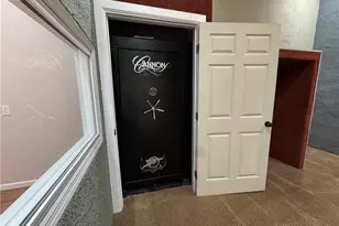 523 Newport Rd, Xenia, OH 45385 - Photo 32