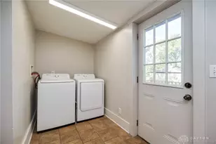 341 E Central Ave, Dayton, OH 45449 - Photo 10