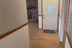 2233 King Richard Pkwy, Miamisburg, OH 45342 - Photo 2