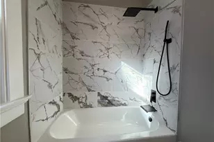 69 E Beechwood Ave, Dayton, OH 45405 - Photo 28