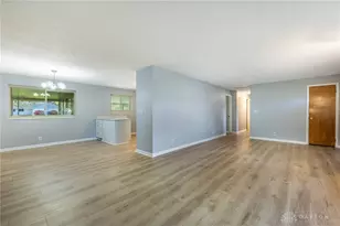 9375 Shawhan Dr, Centerville, OH 45458 - Photo 2
