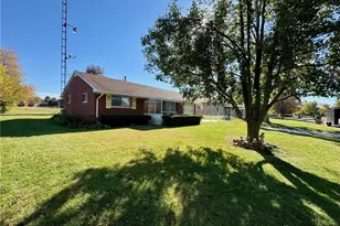 117 Palm Dr, Greenville, OH 45331 - Photo 2