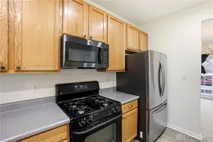 3591 Parliament Ct, Dayton, OH 45431 - Photo 8