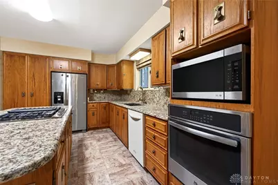 457 Merrick Drive, Beavercreek, OH 45434 - Photo 24