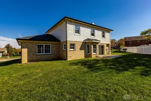 1826 Ashley Dr, Miamisburg, OH 45342 - Photo 4