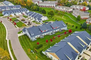 629 Bungalow Ct, Dayton, OH 45430 - Photo 4