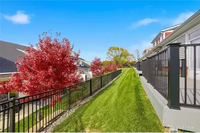 629 Bungalow Court, Dayton, OH 45430 - Photo 40