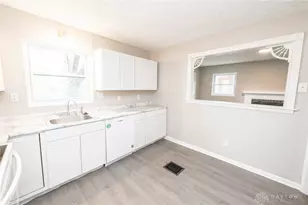 340 Holmes Dr, Fairborn, OH 45324 - Photo 10