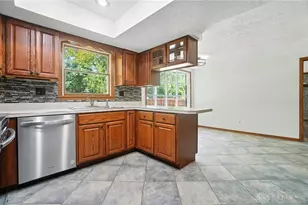 9122 Beaconlight Ct, Washington Twp, OH 45458 - Photo 24