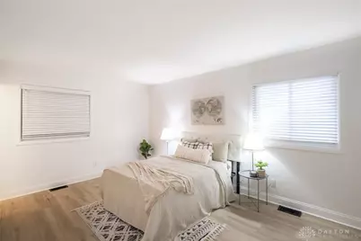 5042 Woodbine Avenue, Dayton, OH 45432 - Photo 10