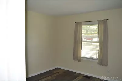 8496 Woodgrove Drive, Washington Twp, OH 45458 - Photo 10