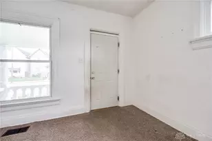 818 Troy St, Dayton, OH 45404 - Photo 6