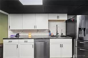 8946 Old Dayton Rd, Dayton, OH 45417 - Photo 16