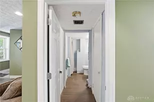 8946 Old Dayton Rd, Dayton, OH 45417 - Photo 18