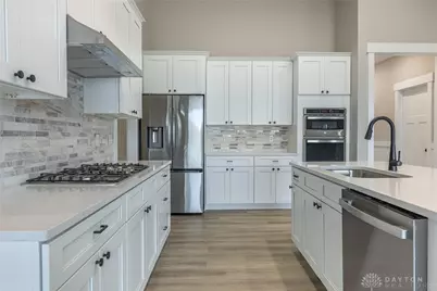 920 Wright Cycle Boulevard, Xenia, OH 45385 - Photo 6