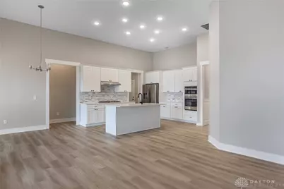 920 Wright Cycle Boulevard, Xenia, OH 45385 - Photo 2