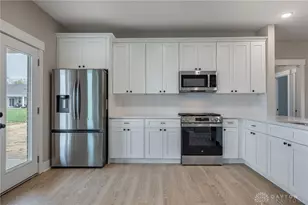 926 Wright Cycle Blvd, Xenia, OH 45385 - Photo 6