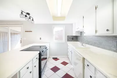 1310 Rona Village Boulevard, Fairborn, OH 45324 - Photo 10