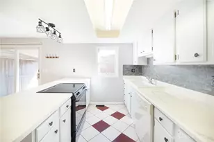 1310 Rona Village Blvd, Fairborn, OH 45324 - Photo 10