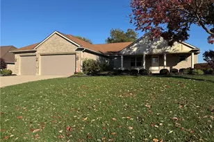 912 Golden Beech Dr, Brookville, OH 45309 - Photo 1