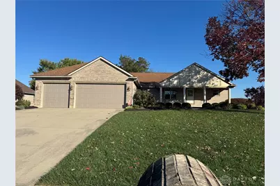 912 Golden Beech Drive, Brookville, OH 45309 - Photo 2