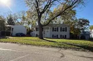 949 Primrose Dr, Dayton, OH 45449 - Photo 2