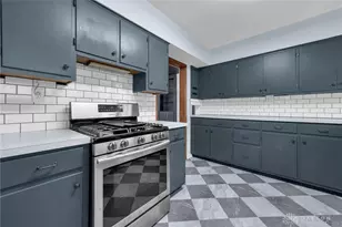 328 Washington Ave, Urbana, OH 43078 - Photo 12