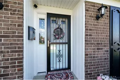 5400 Bromwick Drive, Dayton, OH 45426 - Photo 4