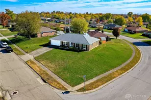 5400 Bromwick Dr, Dayton, OH 45426 - Photo 38