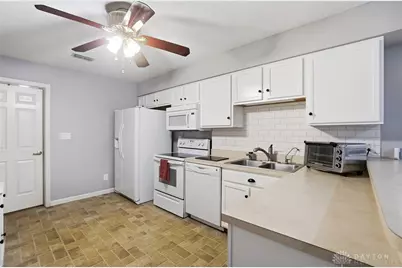 2411 Patrick Boulevard, Beavercreek, OH 45431 - Photo 8