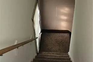 1233 Everett Dr, Dayton, OH 45402 - Photo 4