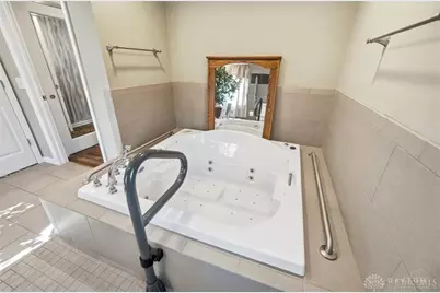 7775 Hartfield Place, Cincinnati, OH 45242 - Photo 56