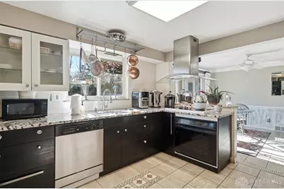 7775 Hartfield Place, Cincinnati, OH 45242 - Photo 24