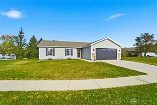 107 Marilyn Way, Brookville, OH 45309 - Photo 2