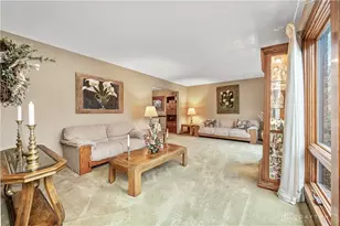 10900 Yorkway Ln, Symmes Township, OH 45249 - Photo 4