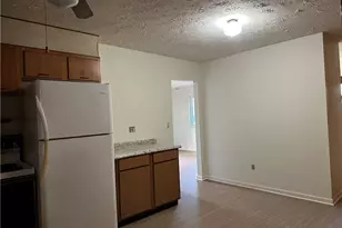 2824 Pinegrove Dr, Dayton, OH 45449 - Photo 4