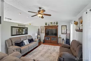 2558 Stoney Creek St, Springfield, OH 45504 - Photo 14