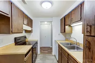 1792 Cherokee Dr, Dayton, OH 45449 - Photo 2