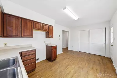 641 Prince Albert Boulevard, Riverside, OH 45404 - Photo 10