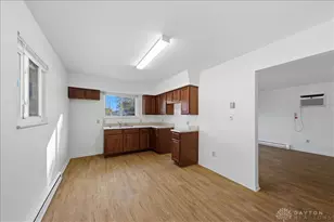 641 Prince Albert Blvd, Riverside, OH 45404 - Photo 8