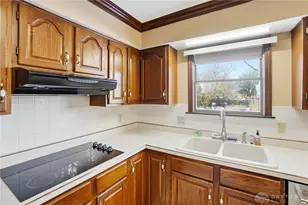 2750 Brantwood Ct, Butler Twp, OH 45414 - Photo 14