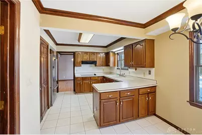 2750 Brantwood Court, Butler Twp, OH 45414 - Photo 12