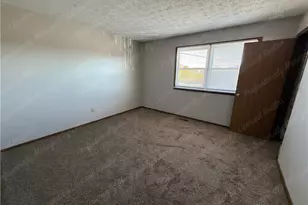 557 N Broad St, Fairborn, OH 45324 - Photo 12