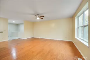 3586 Ln Garden Ct, Dayton, OH 45404 - Photo 10