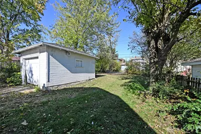 221 E Siebenthaler Avenue, Dayton, OH 45405 - Photo 6